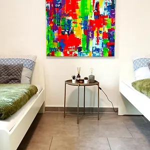 Topflat Mit Kueche I Gratis Parkplatz I Drei Schlafzimmer I Zentrumnah Apartment