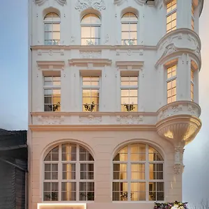 The Phoenix Phoenixsee Apartment